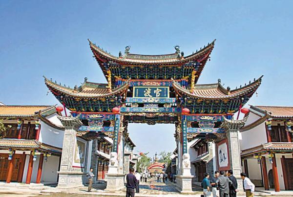 队报：努诺-门德斯周五恢复了巴黎团队训练，接近复出